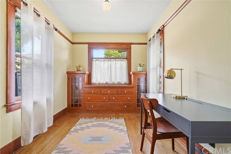 Photo 29 of 42 - 526 E 8th St, Long Beach, CA 90813