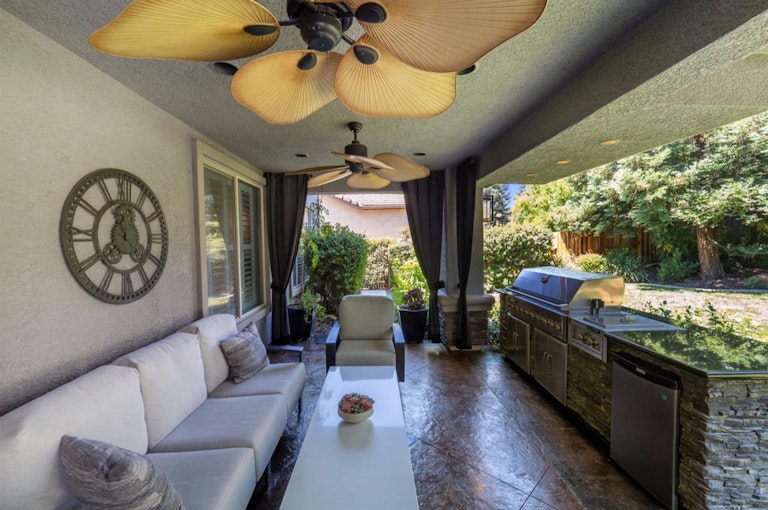 Photo 26 of 49 - 309 Fieldbrook Ct, Roseville, CA 95747