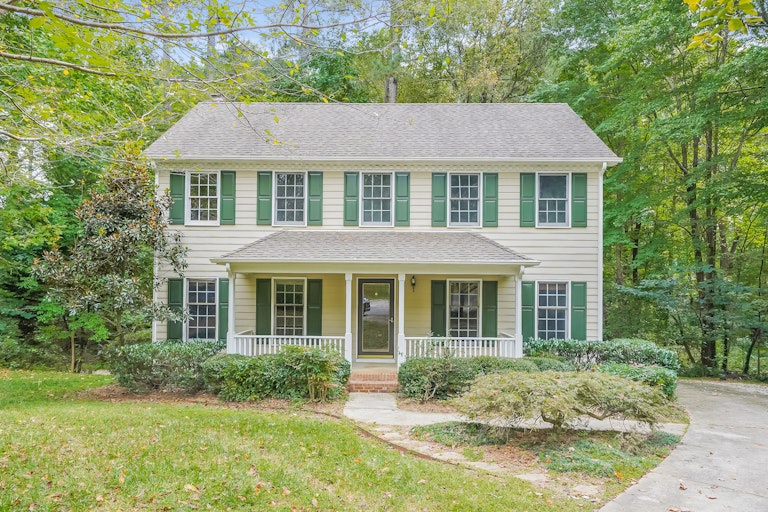 Photo 1 of 25 - 110 Cavendish Dr, Cary, NC 27513