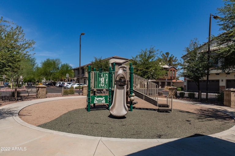Photo 10 of 24 - 2727 N Price Rd #81, Chandler, AZ 85224