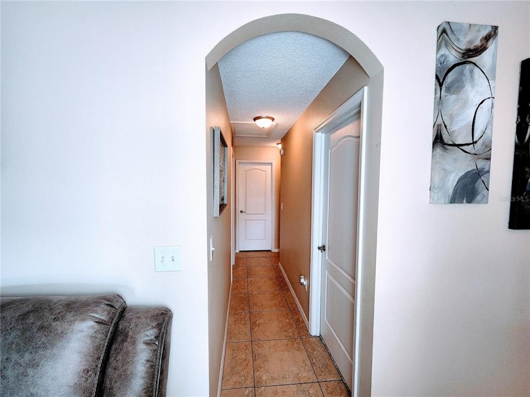 Photo 9 of 34 - 2652 Hawthorne Ln, Kissimmee, FL 34743