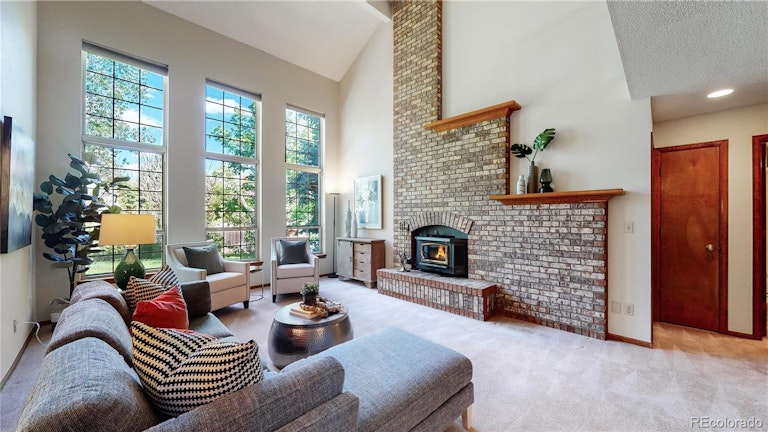 Photo 13 of 40 - 8736 Meadowlark Cir, Highlands Ranch, CO 80126