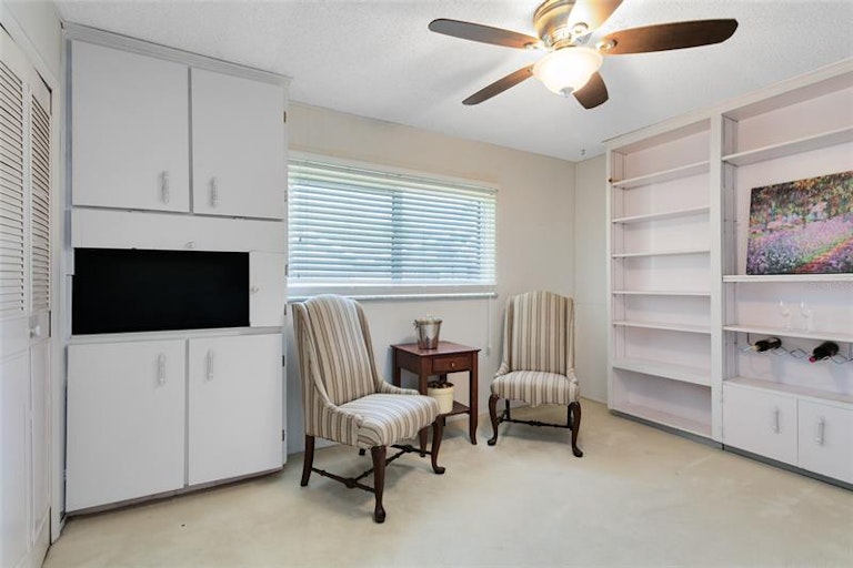 Photo 11 of 35 - 51 Partridge Cir, Winter Springs, FL 32708