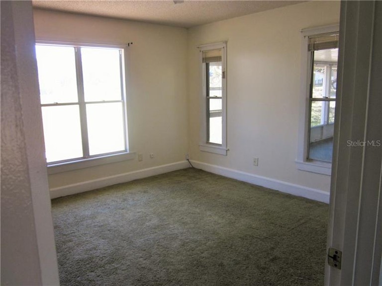 Photo 15 of 19 - 5239 10th St, Zephyrhills, FL 33542
