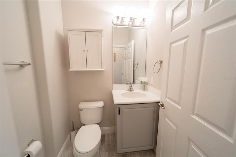 Photo 22 of 53 - 11505 Dancing River Dr, Venice, FL 34292