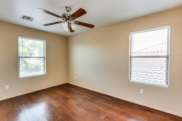 Photo 16 of 24 - 981 E Doris St, Avondale, AZ 85323