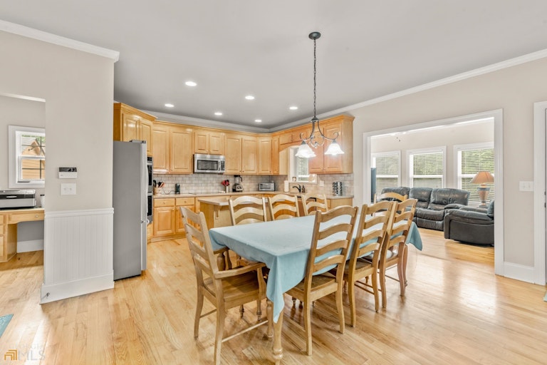 Photo 10 of 58 - 450 Herring Rd, Grayson, GA 30017
