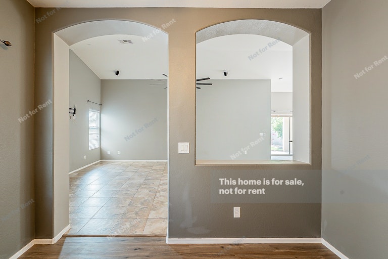 Photo 14 of 28 - 14521 N 145th Dr, Surprise, AZ 85379