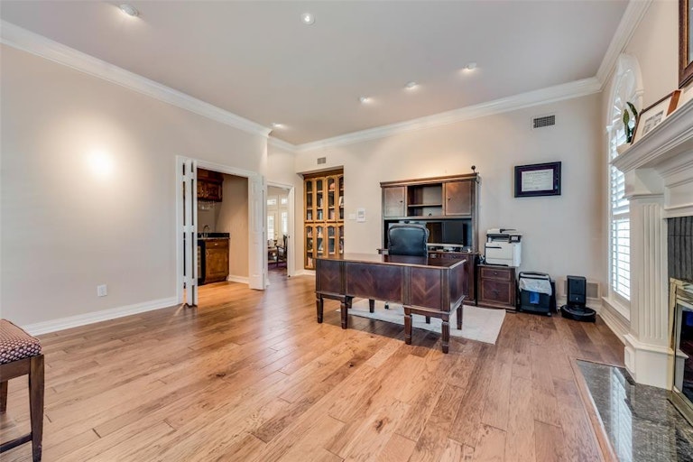 Photo 8 of 37 - 1605 Mariah Bay Cir, Rockwall, TX 75032