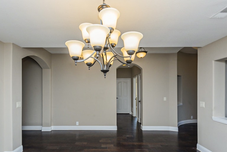 Photo 15 of 32 - 1110 Safrano St, Midlothian, TX 76065