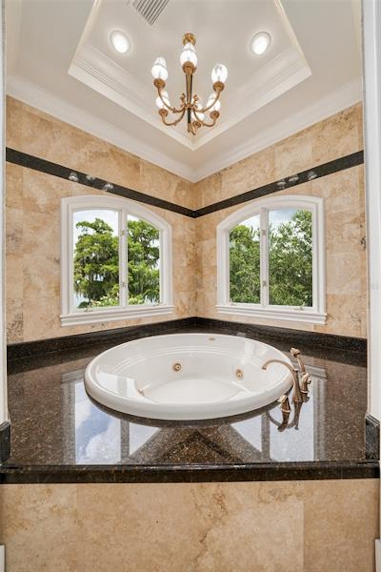 Photo 18 of 83 - 227 Genius Dr, Winter Park, FL 32789