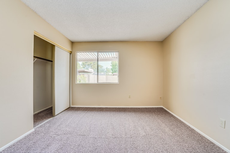 Photo 26 of 32 - 2176 E Ellis Dr, Tempe, AZ 85282