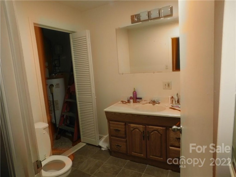 Photo 14 of 20 - 5731 Lawnmeadow Dr, Charlotte, NC 28216