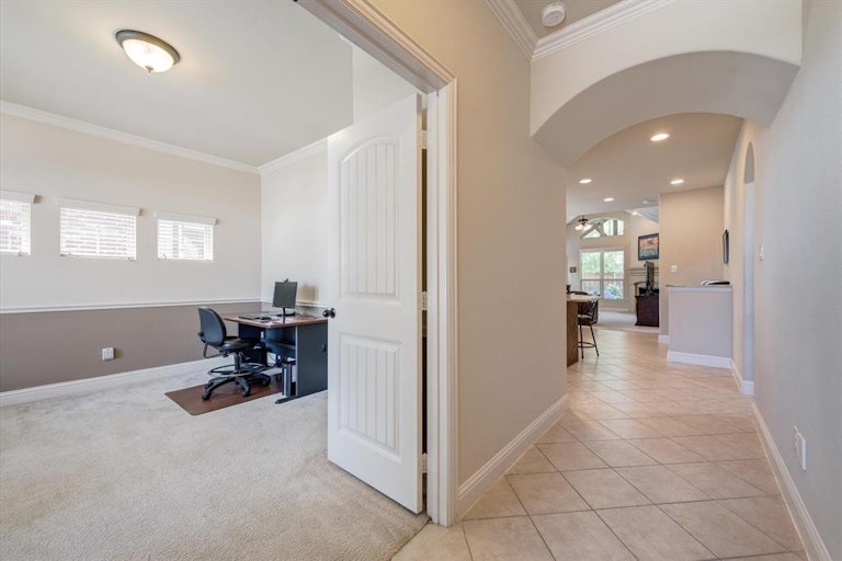 Photo 9 of 40 - 2701 Twinflower Dr, Fort Worth, TX 76244