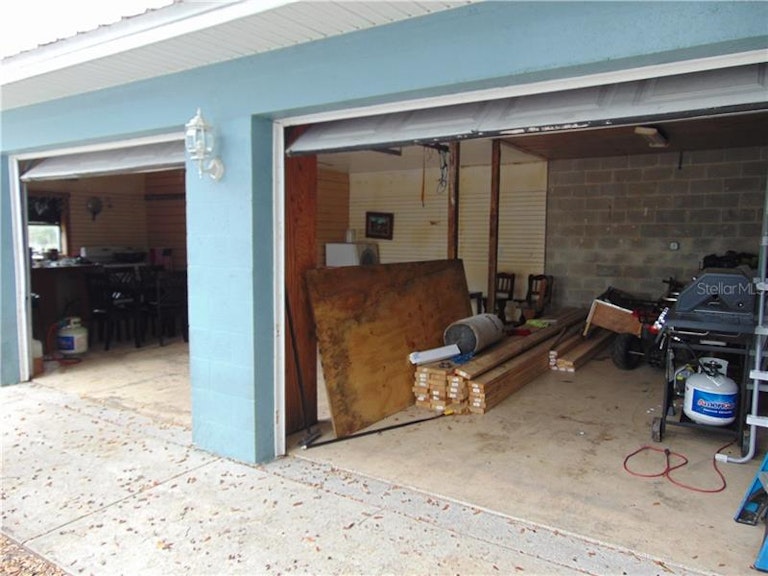 Photo 15 of 20 - 6608 W Knights Griffin Rd, Plant City, FL 33565