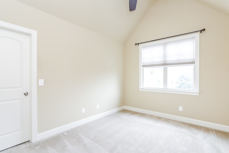 Photo 18 of 25 - 4105 Field Oak Dr, Wake Forest, NC 27587