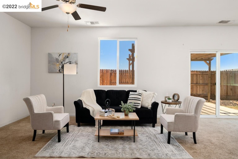 Photo 8 of 26 - 5561 Glowhaven St, Marysville, CA 95901