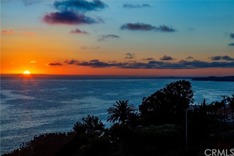 Photo 46 of 51 - 26 N Stonington Rd, Laguna Beach, CA 92651