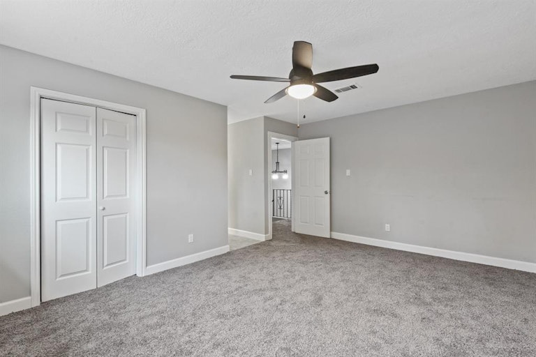 Photo 20 of 36 - 214 Andorra Ln, Houston, TX 77015