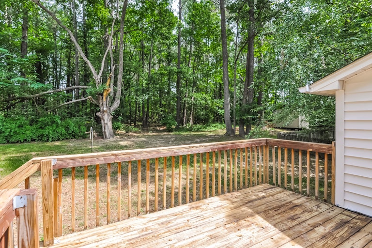 Photo 20 of 25 - 5209 Pronghorn Ln, Raleigh, NC 27610