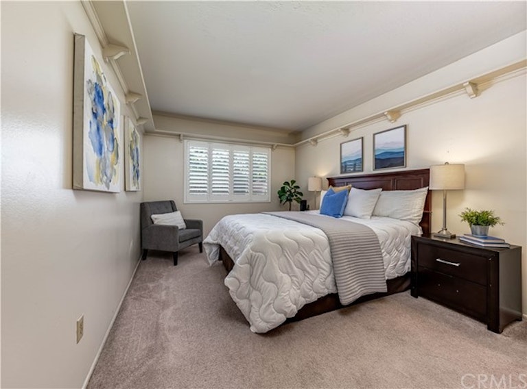 Photo 14 of 42 - 13292 Shepard Way, Santa Ana, CA 92705