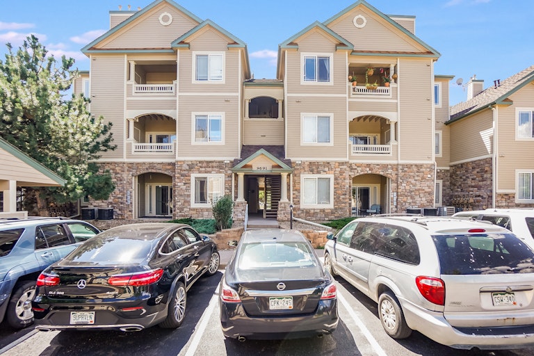 Photo 4 of 19 - 9691 W Coco Cir #203, Littleton, CO 80128