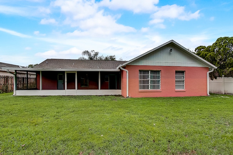 Photo 31 of 33 - 212 Ashford Pl, Kissimmee, FL 34758