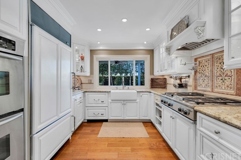 Photo 6 of 52 - 23644 Del Cerro Cir, Canoga Park, CA 91304