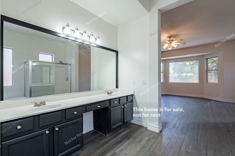 Photo 22 of 45 - 1345 W Washington Ave, Gilbert, AZ 85233