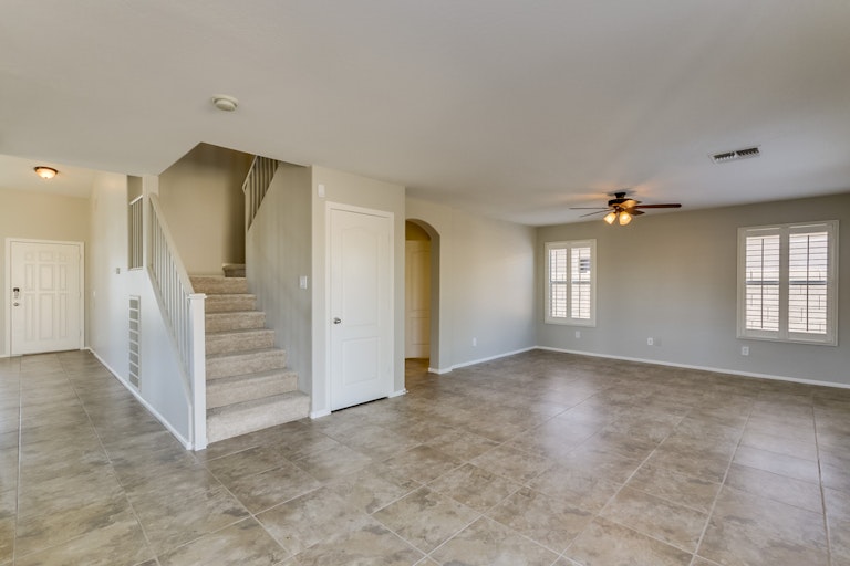 Photo 8 of 40 - 1768 E Angeline Ave, San Tan Valley, AZ 85140