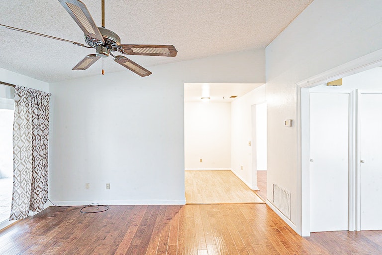 Photo 14 of 28 - 5409 Albert Dr, Winter Park, FL 32792