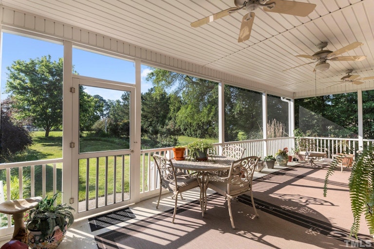 Photo 34 of 40 - 6103 Valentine St, Zebulon, NC 27597