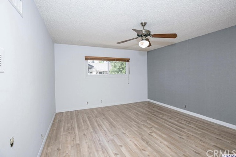 Photo 26 of 42 - 17351 Nordhoff St, Northridge, CA 91325