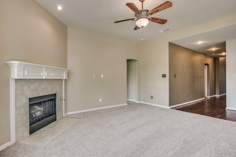 Photo 9 of 31 - 2441 Deerwood Dr, Little Elm, TX 75068