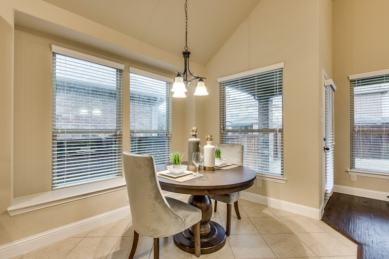 Photo 13 of 36 - 1517 Presley Way, Argyle, TX 76226