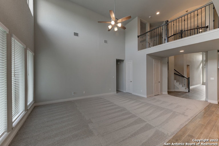 Photo 8 of 40 - 5389 Hartley Sq, Schertz, TX 78108