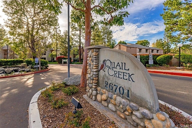 Photo 6 of 39 - 26701 Quail Crk #119, Laguna Hills, CA 92656