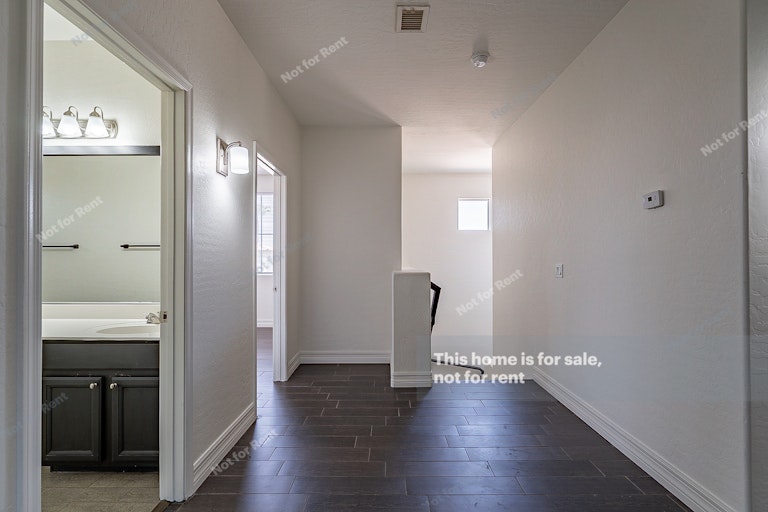 Photo 25 of 45 - 1345 W Washington Ave, Gilbert, AZ 85233