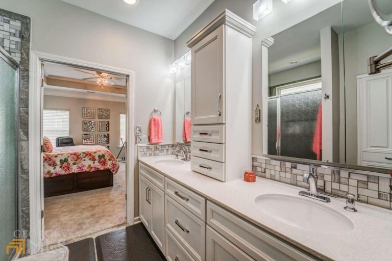 Photo 19 of 35 - 203 Woodford Dr, Canton, GA 30115