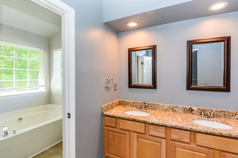 Photo 14 of 25 - 2003 Frissell Ave, Apex, NC 27502
