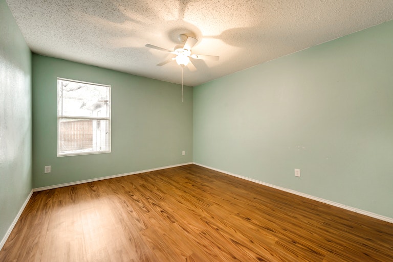 Photo 22 of 26 - 1105 Silent Star Ln, Denton, TX 76210