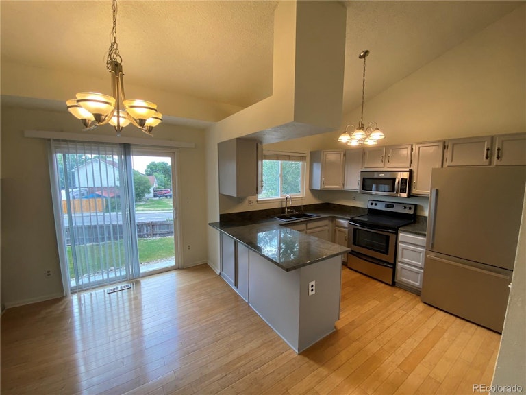 Photo 3 of 19 - 10680 Eudora Way, Thornton, CO 80233