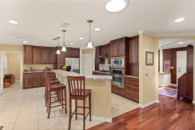 Photo 8 of 14 - 10035 Bunker Rd, Leesburg, FL 34788
