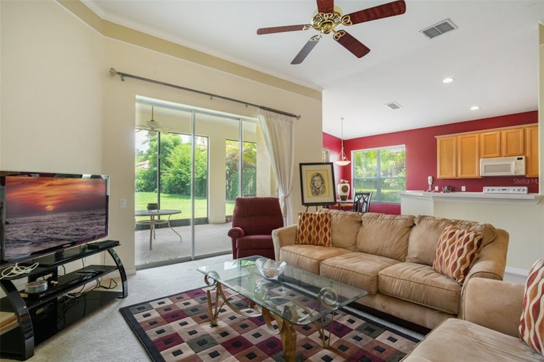 Photo 7 of 38 - 11015 Belmere Isles Ct, Windermere, FL 34786