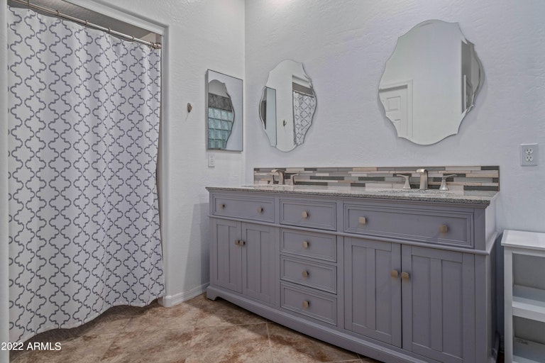 Photo 22 of 62 - 4930 W Melody Ln, Laveen, AZ 85339
