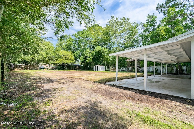 Photo 17 of 17 - 13350 Beall Ave, Jacksonville, FL 32218