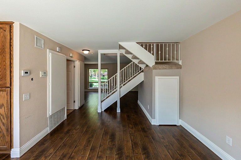 Photo 9 of 27 - 2828 Monroe St, Riverside, CA 92504