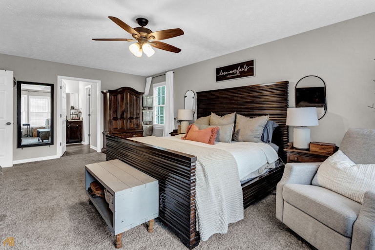 Photo 8 of 13 - 12 Sherwood Forest Dr, Douglasville, GA 30134