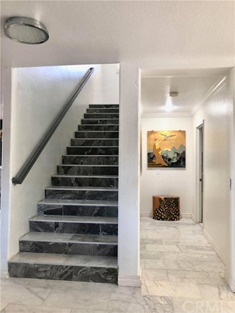 Photo 12 of 27 - 19835 Bedford Canyon Rd, Corona, CA 92881