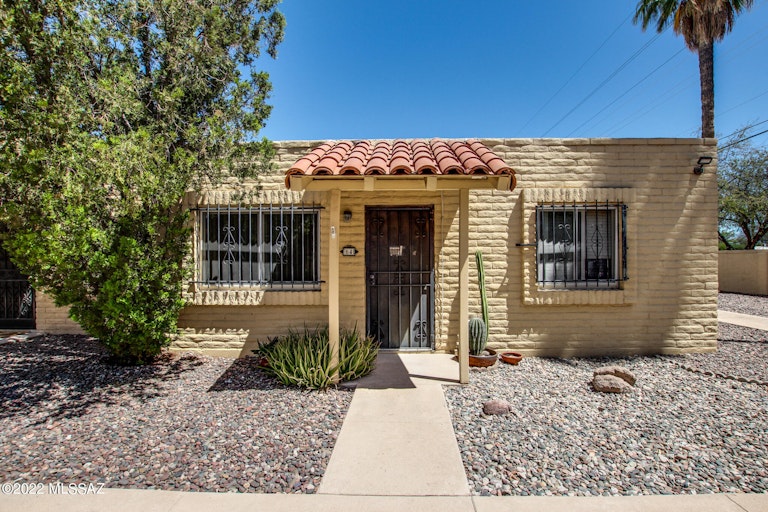 Photo 1 of 40 - 810 S Kolb Rd #64, Tucson, AZ 85710